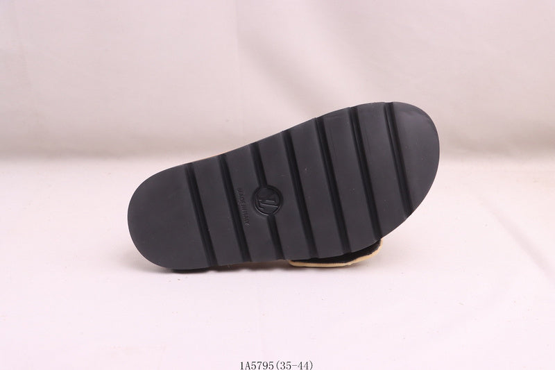 ⭐ LV Luxury Designer Shoes – Premium Style & Comfort